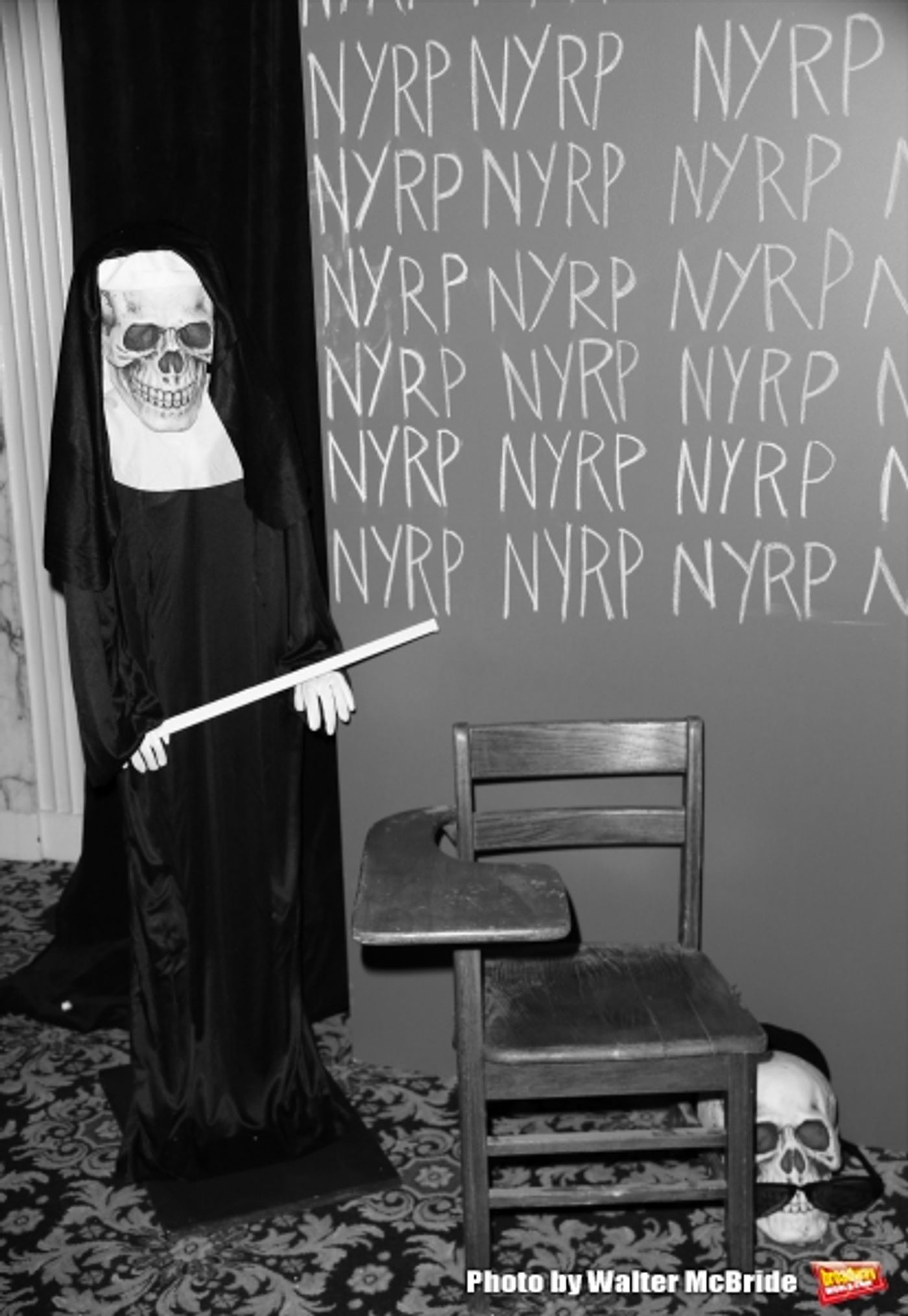 Photo Coverage: Inside FELLINI HULAWEENI with Bette Midler & More Photo Coverage: Inside FELLINI HULAWEENI with Bette Midler & More Image