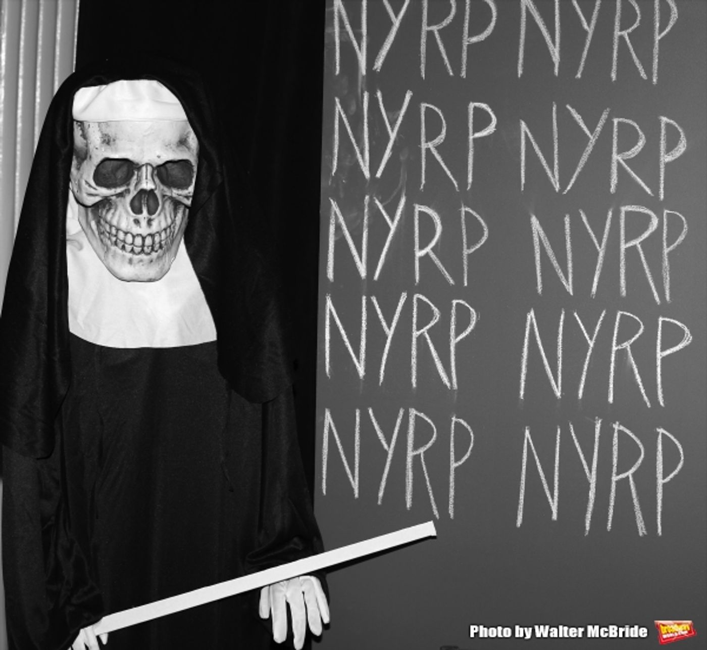 Photo Coverage: Inside FELLINI HULAWEENI with Bette Midler & More Photo Coverage: Inside FELLINI HULAWEENI with Bette Midler & More Image