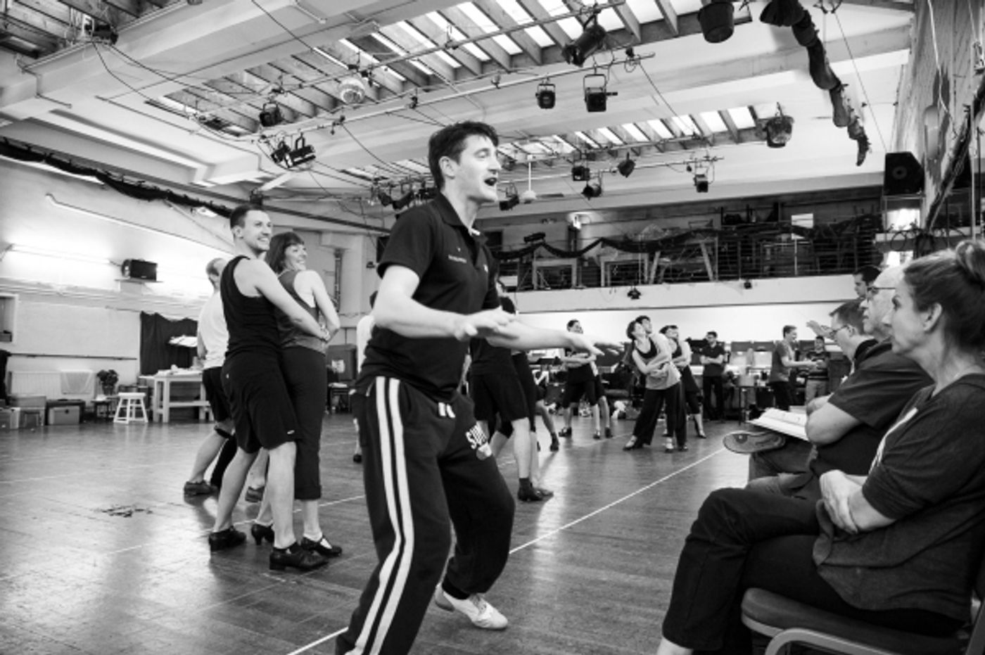 Photo Flash: In Rehearsal with WHITE CHRISTMAS in the West End  Image
