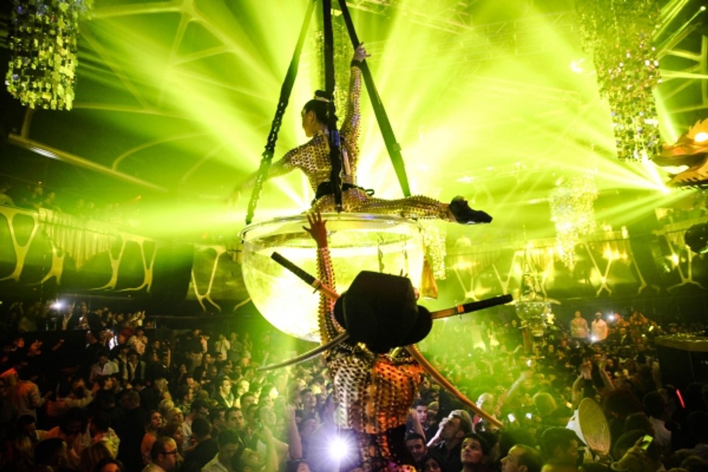 Photo Flash: Hakkasan Nightclub Hosts 'Forbidden City' Halloween Bash Photo Flash: Hakkasan Nightclub Hosts 'Forbidden City' Halloween Bash Image