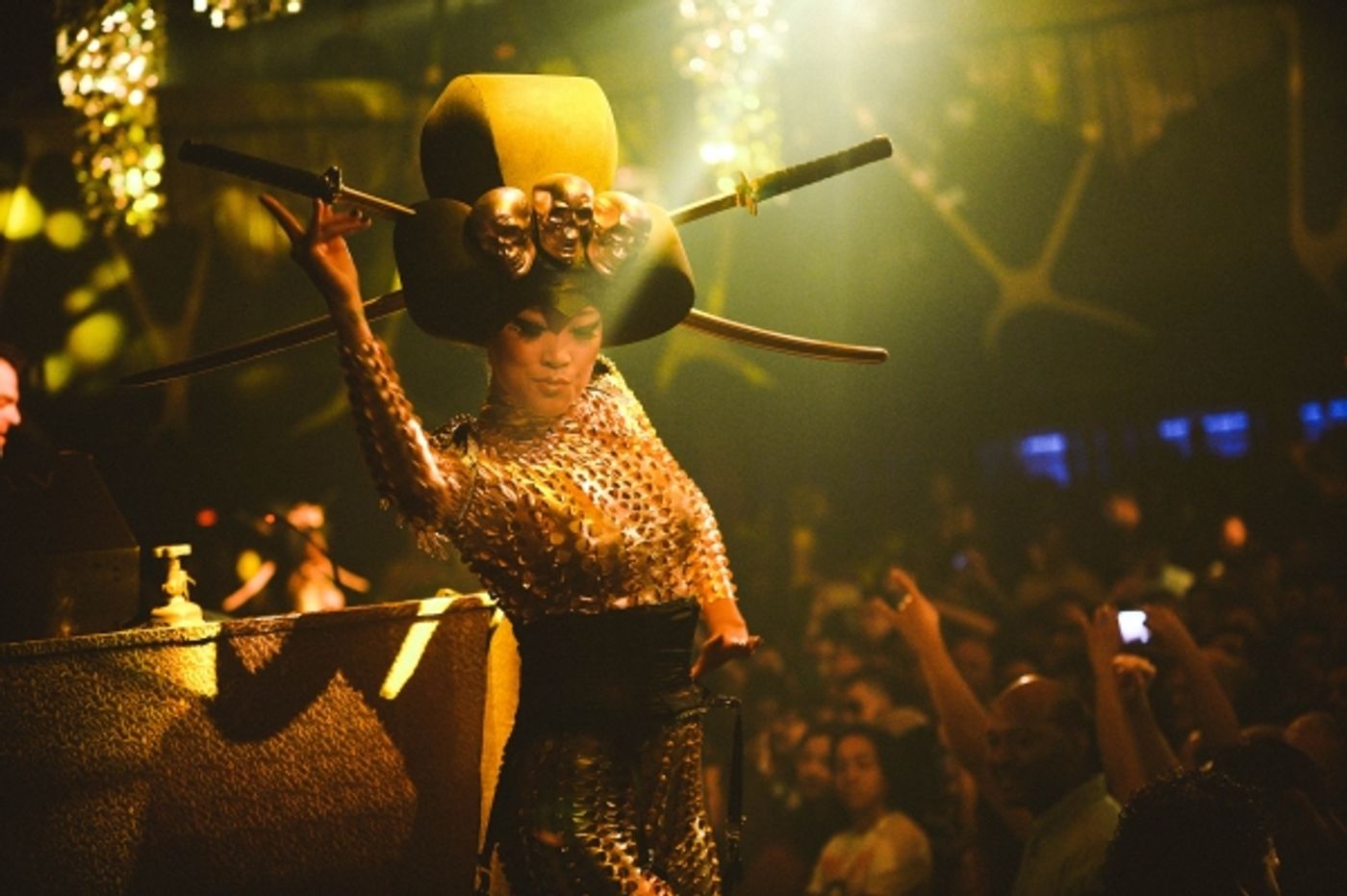 Photo Flash: Hakkasan Nightclub Hosts 'Forbidden City' Halloween Bash Photo Flash: Hakkasan Nightclub Hosts 'Forbidden City' Halloween Bash Image