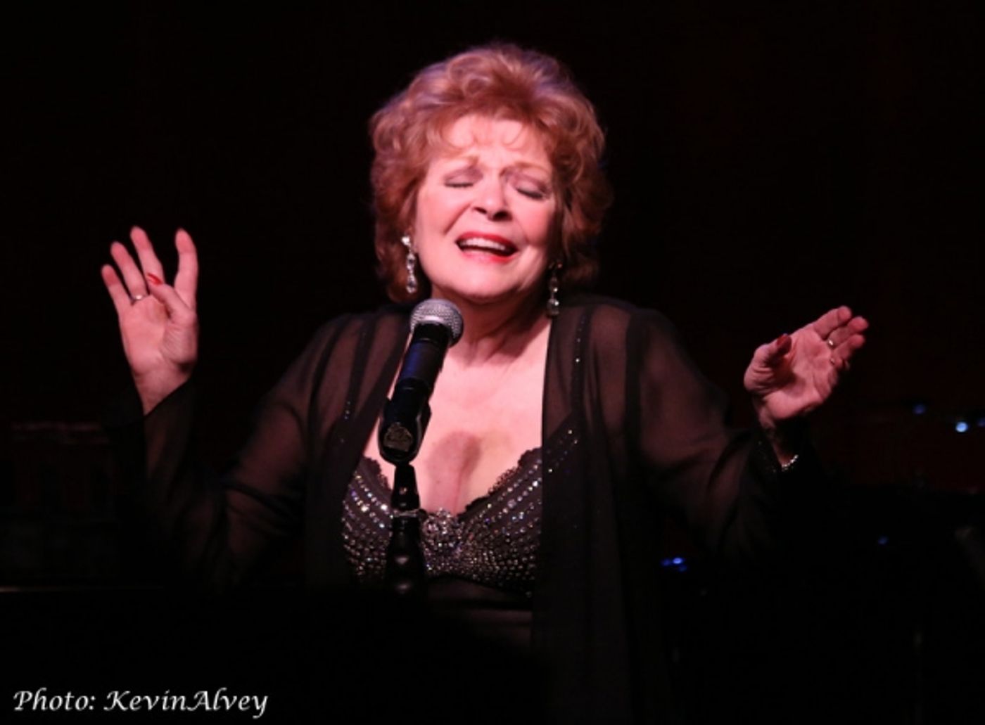 Photo Flash: Anita Gillette Premieres New Show at Birdland  Image