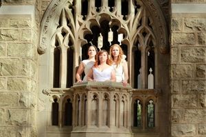 Hallie Martenson, Sophia Barrett Meghan Winch Photo