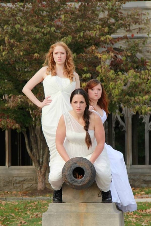 Hallie Martenson, Sophia Barrett Meghan Winch Photo