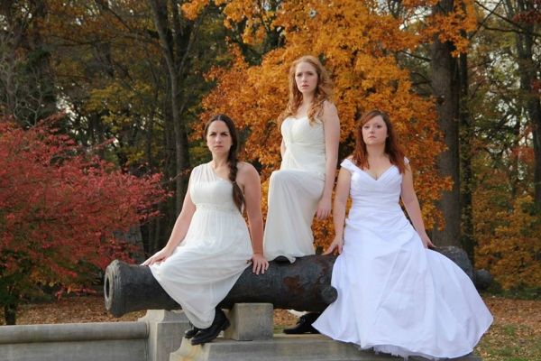 Hallie Martenson, Sophia Barrett Meghan Winch Photo