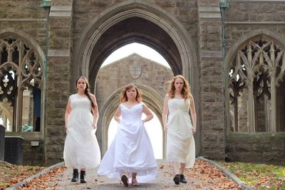 Hallie Martenson, Sophia Barrett Meghan Winch Photo