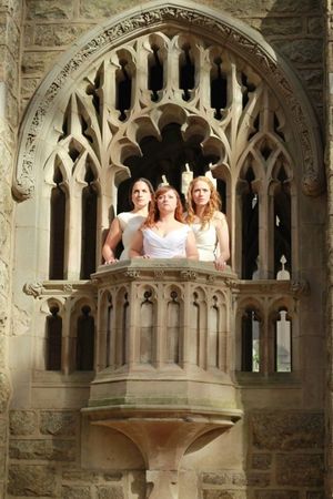 Hallie Martenson, Sophia Barrett Meghan Winch Photo