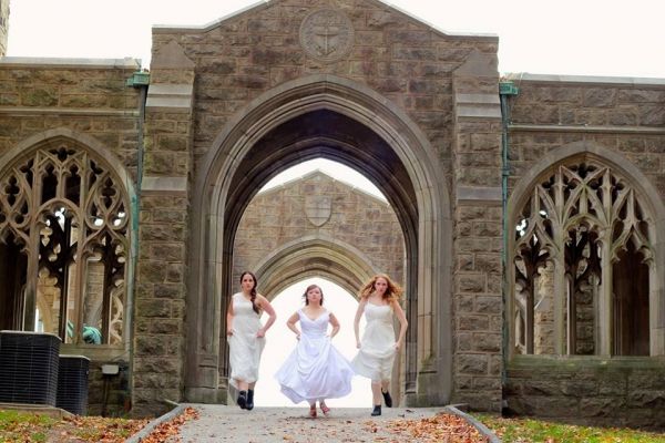 Hallie Martenson, Sophia Barrett Meghan Winch Photo