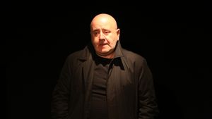 Arthur Elbakyan @ BroadwayWorld Arthur Elbakyan Photo