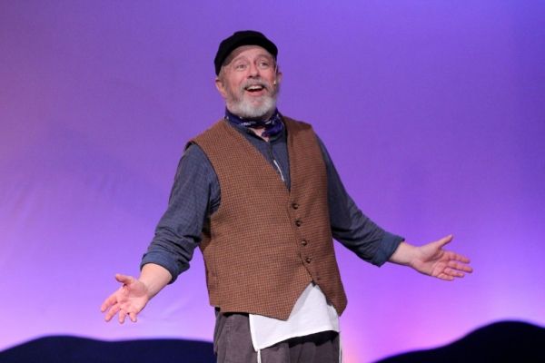 Larry Albert as Tevye  Photo