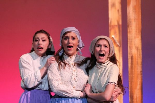 Daina Goldenberg as Hodel, Lindsay Powers as Tzeitel, and Walker Caplan as Chava Photo