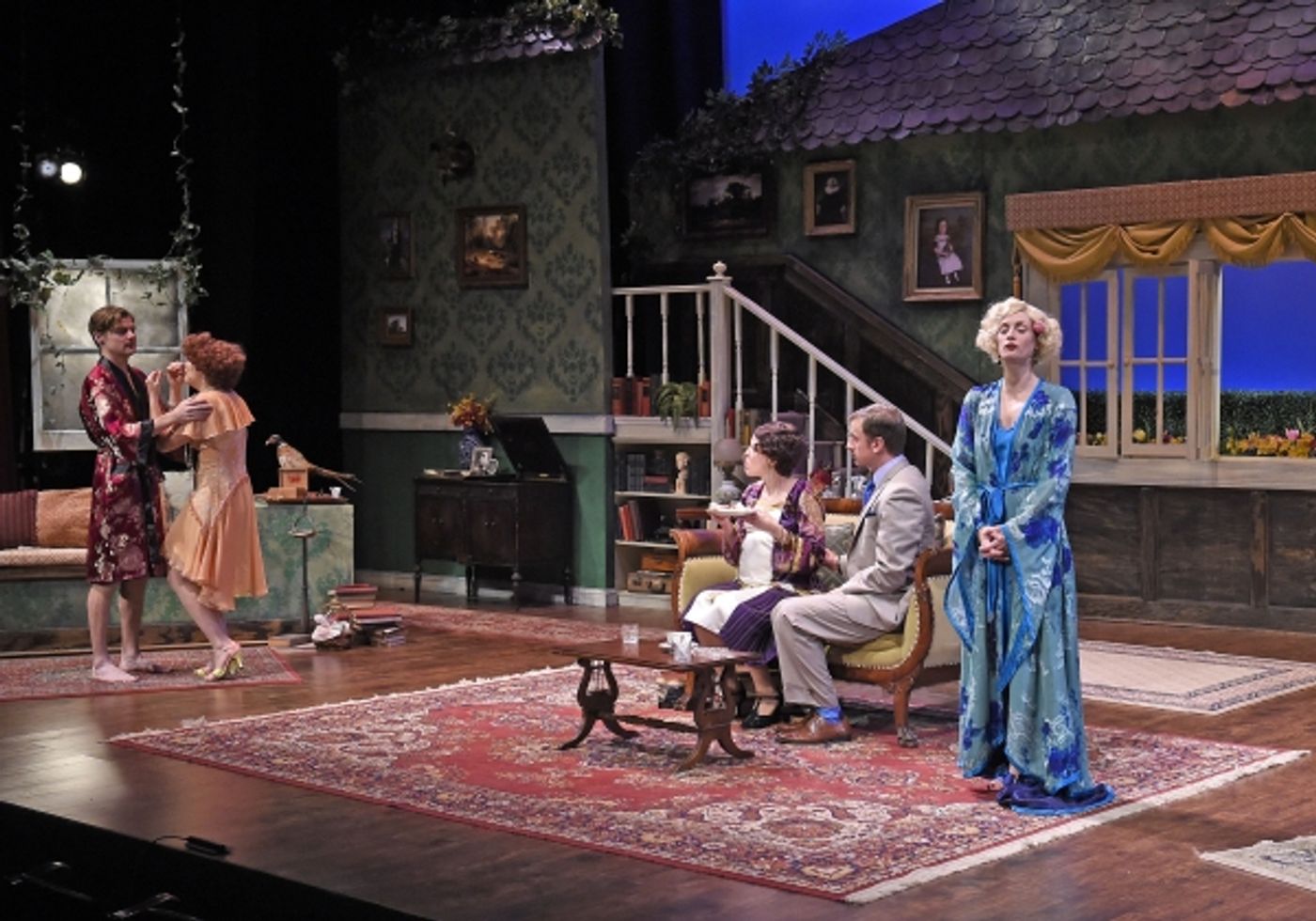 Photo Flash: First Look at THE COTTAGE, Opening Tonight at Queens Theatre  Image