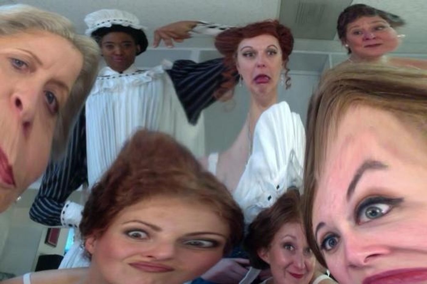 Photo Flash: Saturday Intermission Pics November 8- SATURDAY NIGHT Cast Takes First SIP and More! Photo Flash: Saturday Intermission Pics November 8- SATURDAY NIGHT Cast Takes First SIP and More! Image