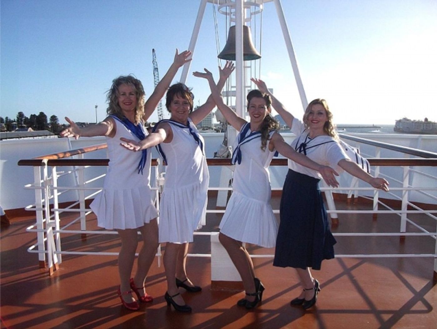 Photo Flash: First Look- Limelight's ANYTHING GOES  Image