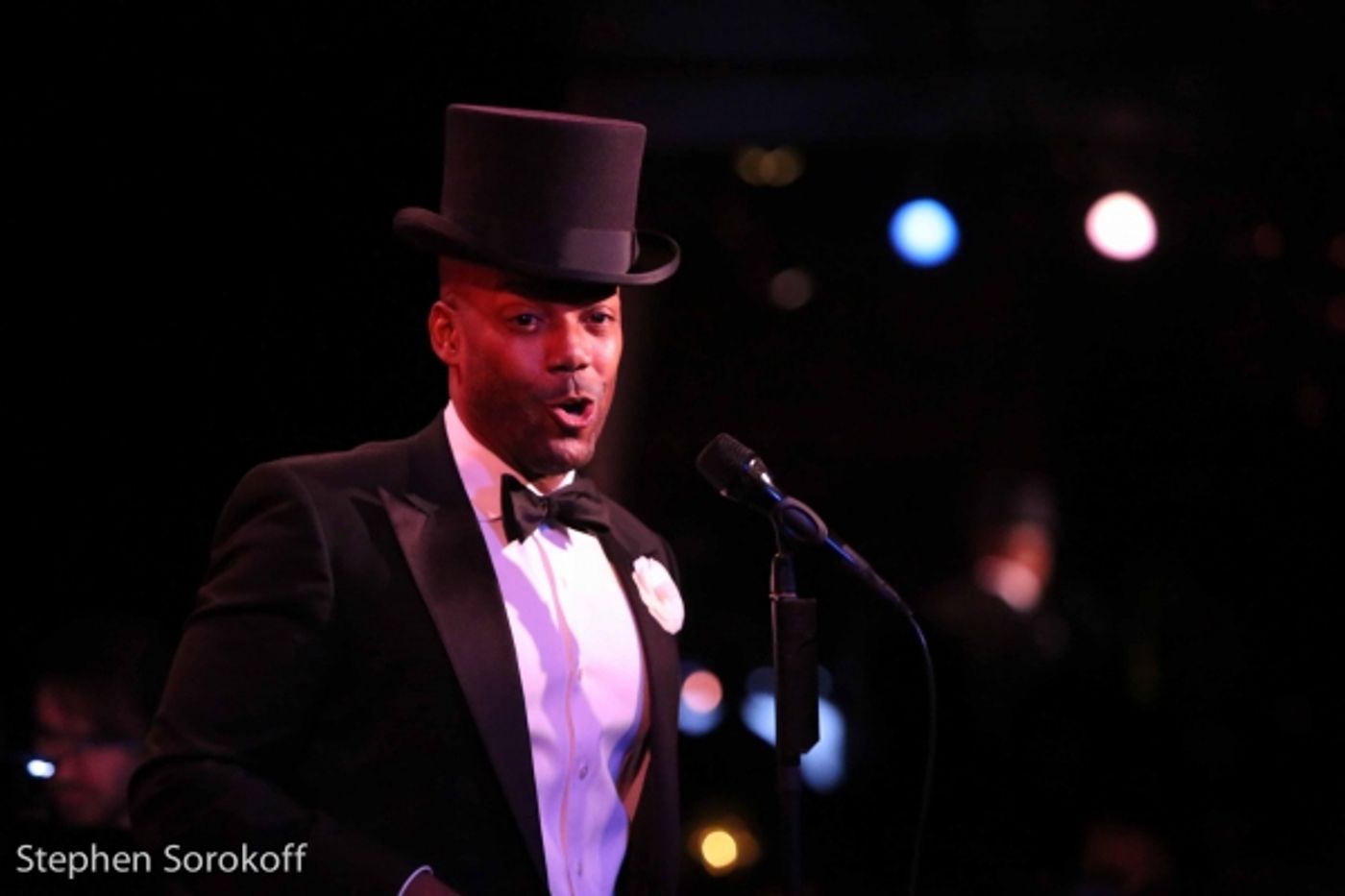 Photo Coverage: T. Oliver Reid Brings DROP ME OFF IN HARLEM to The Metropolitan Room  Image