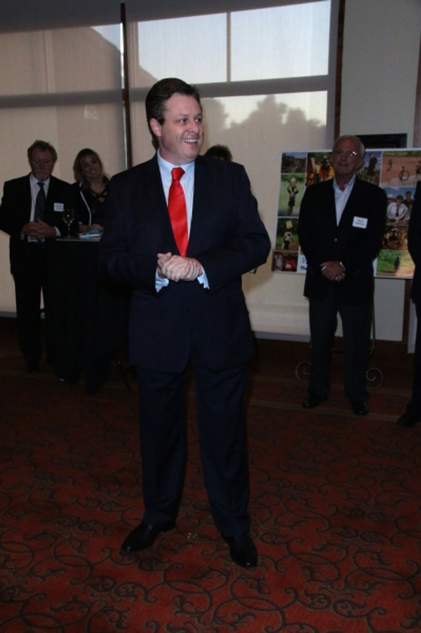 Photo Flash: Anthony Kearns Performs at 4th Annual Wells of Life Gala and Auction Image