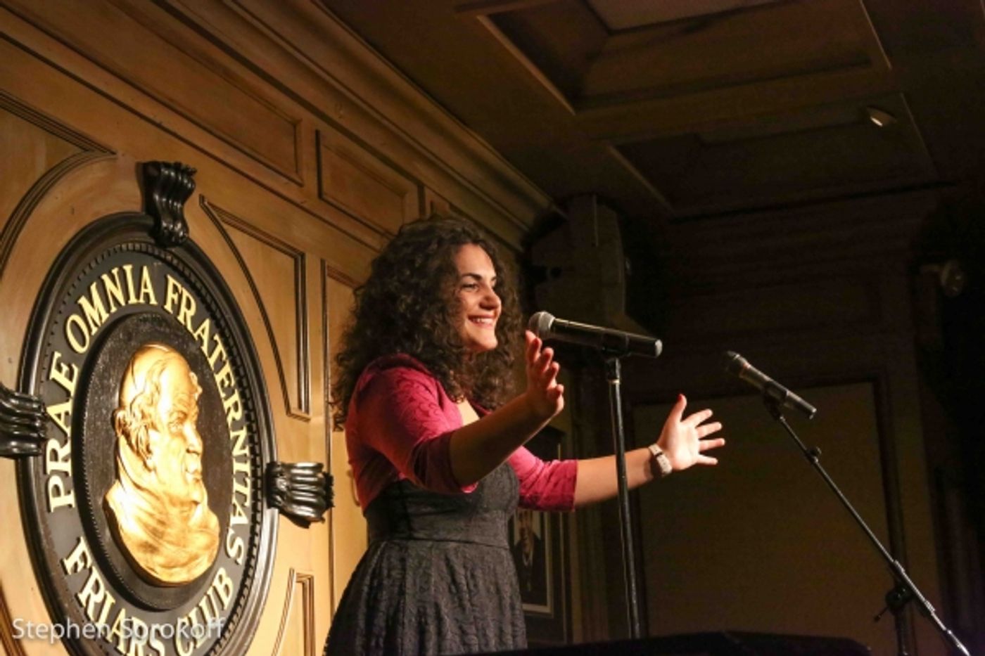 Photo Coverage: Dominic Chianese Performs at Friars Neapolitan Night  Image