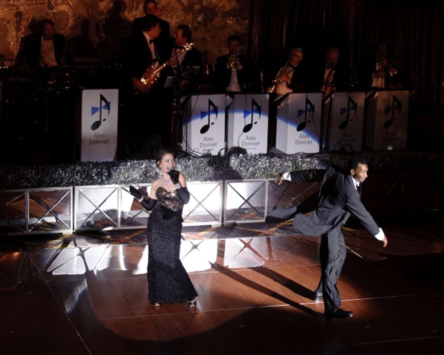 Photo Flash: Inside Lyric Opera of Chicago's Diamond Ball & Concert with Jane Lynch, Jenn Gambatese & More Image