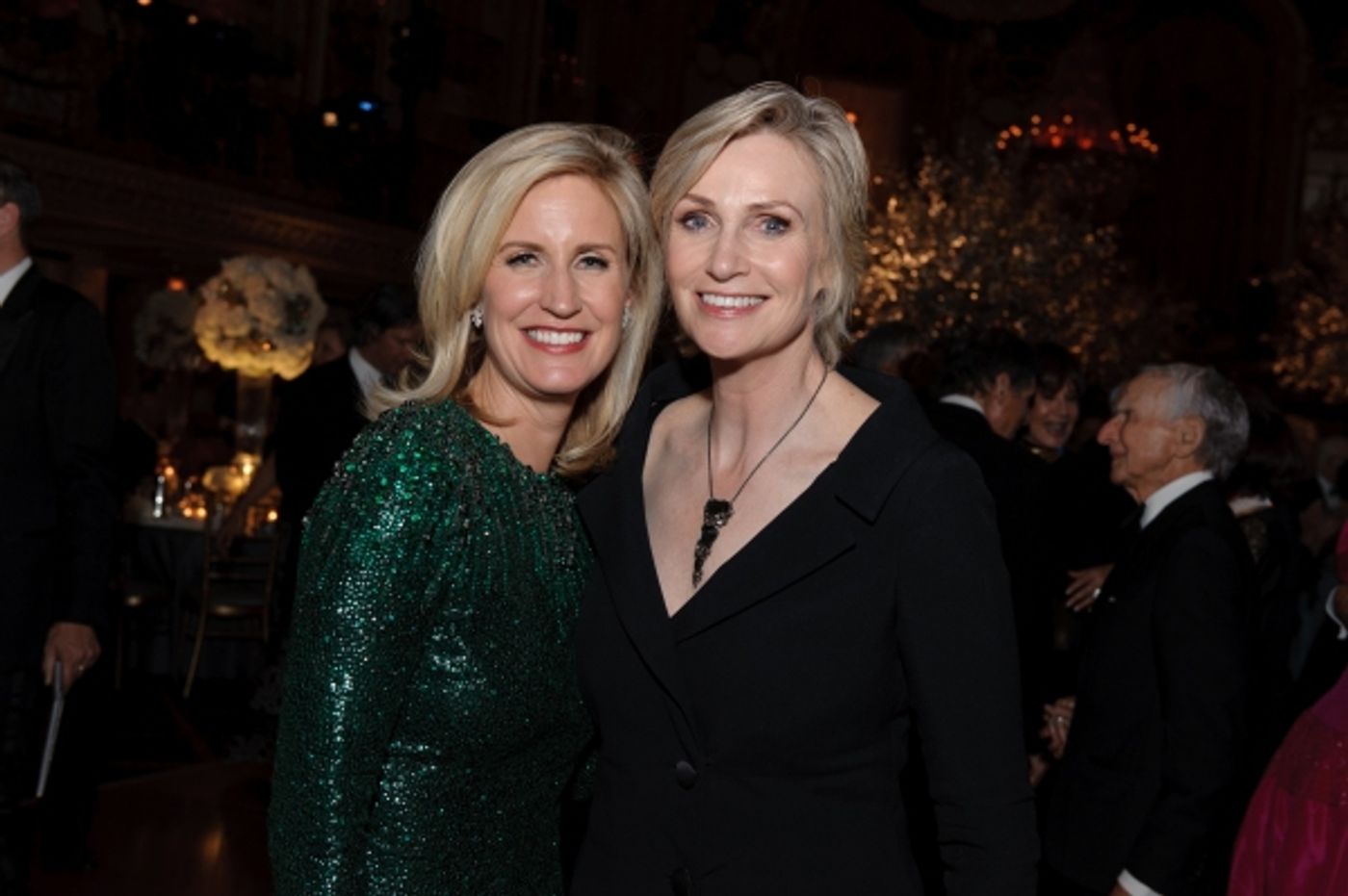 Photo Flash: Inside Lyric Opera of Chicago's Diamond Ball & Concert with Jane Lynch, Jenn Gambatese & More  Image