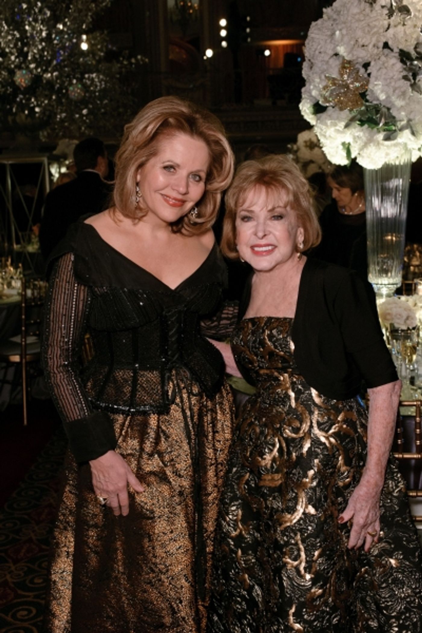 Photo Flash: Inside Lyric Opera of Chicago's Diamond Ball & Concert with Jane Lynch, Jenn Gambatese & More  Image