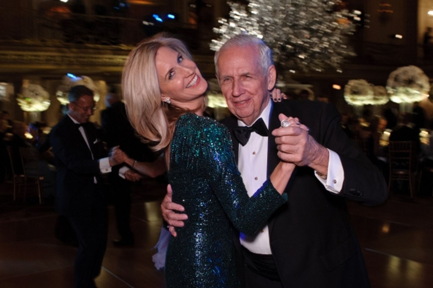 Photo Flash: Inside Lyric Opera of Chicago's Diamond Ball & Concert with Jane Lynch, Jenn Gambatese & More  Image