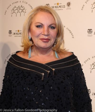 Helen Yarmak Photo