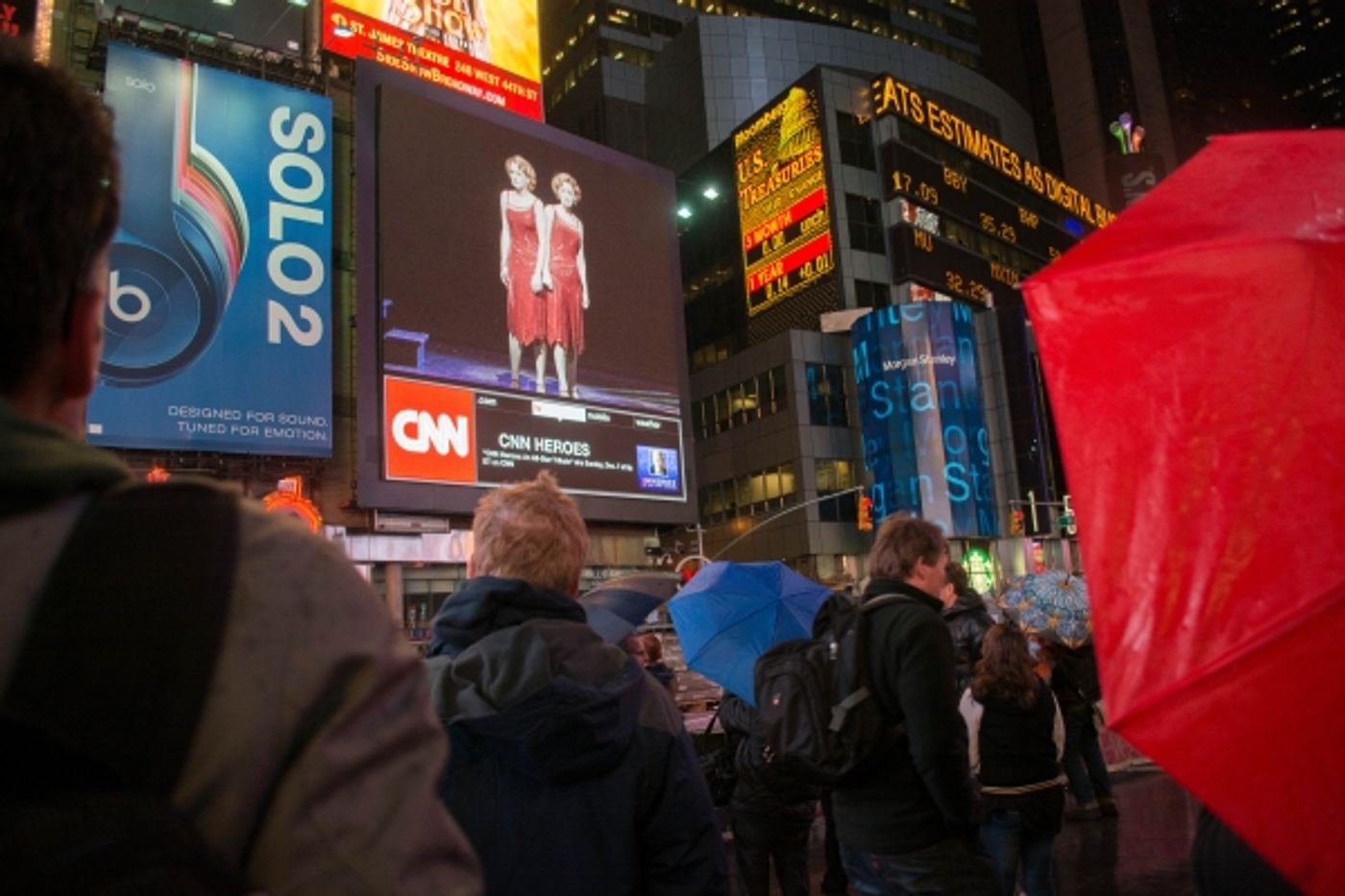 Photo Flash: SIDE SHOW Broadcasts Opening Night Act I Finale in Times Square!  Image