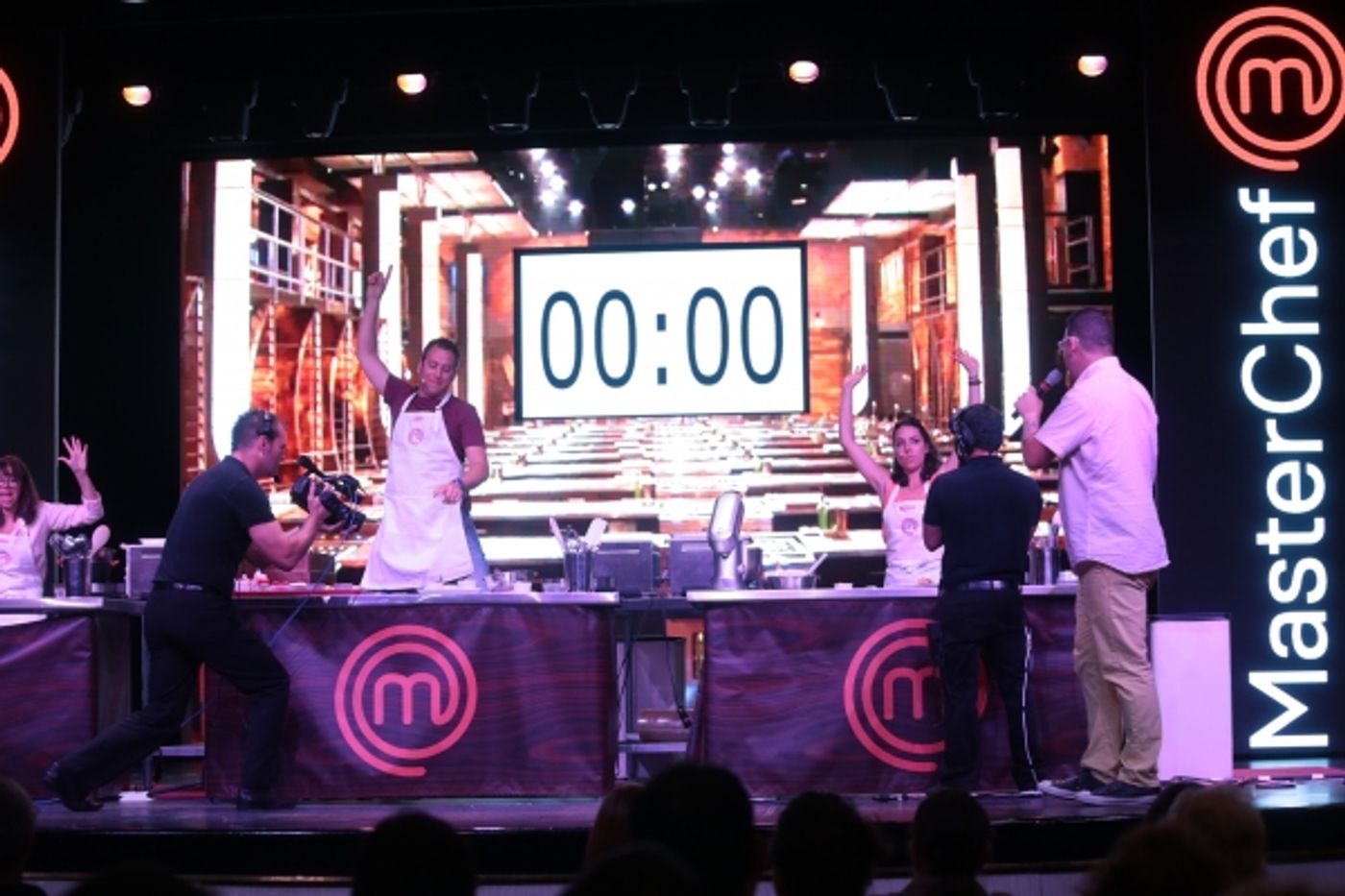 Photo Flash: MASTERCHEF JUNIOR Season 1 Winner Alexander Weiss Sails to Victory  Image