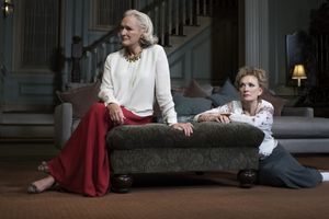 Glenn Close and Lindsay Duncan @ BroadwayWorld Glenn Close and Lindsay Duncan Photo