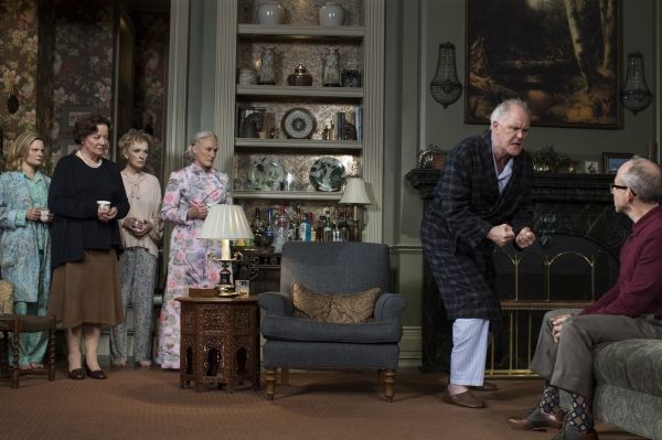 Martha Plimpton, Clare Higgins, Lindsay Duncan, Glenn Close, John Lithgow and Bob Bal Photo
