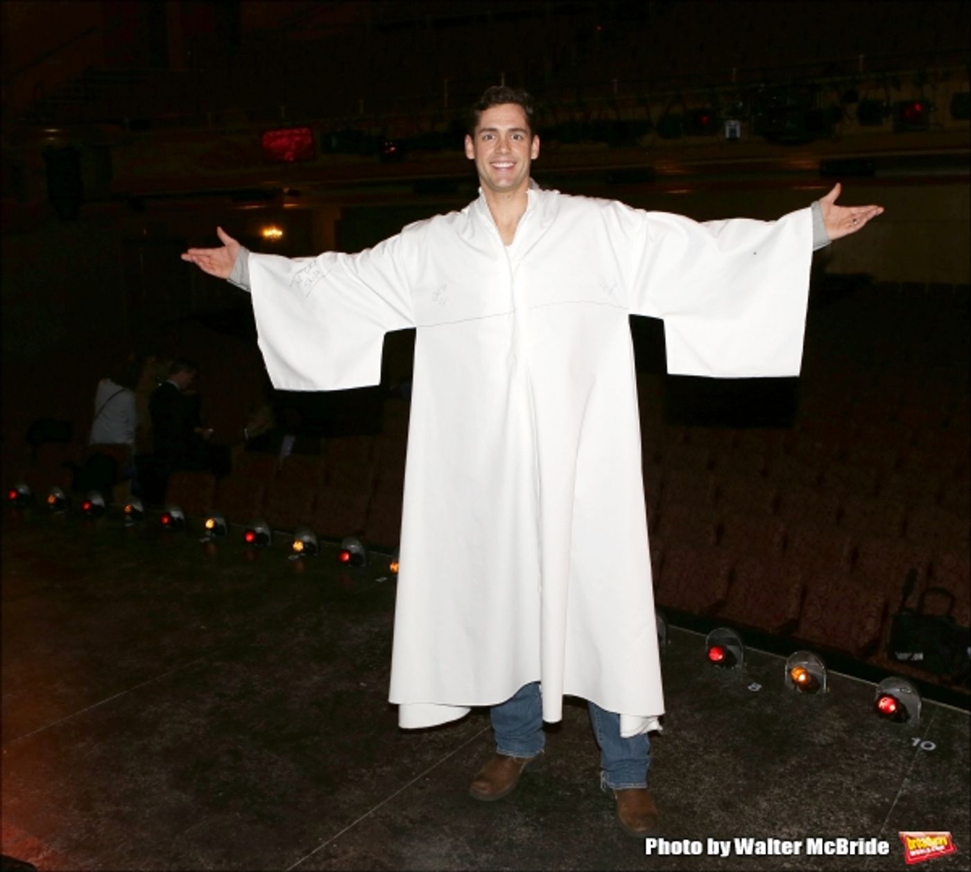 Exclusive Photo Coverage: Inside the SIDE SHOW Gypsy Robe Ceremony!  Image
