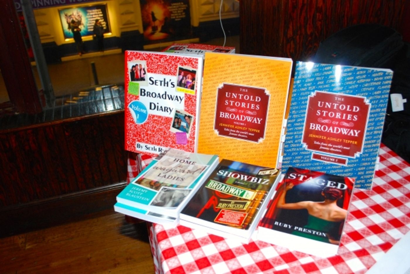 Photo Flash: Jennifer Ashley Tepper and Friends Celebrate Release of UNTOLD STORIES OF BROADWAY, VOLUME 2 at Sardi's  Image