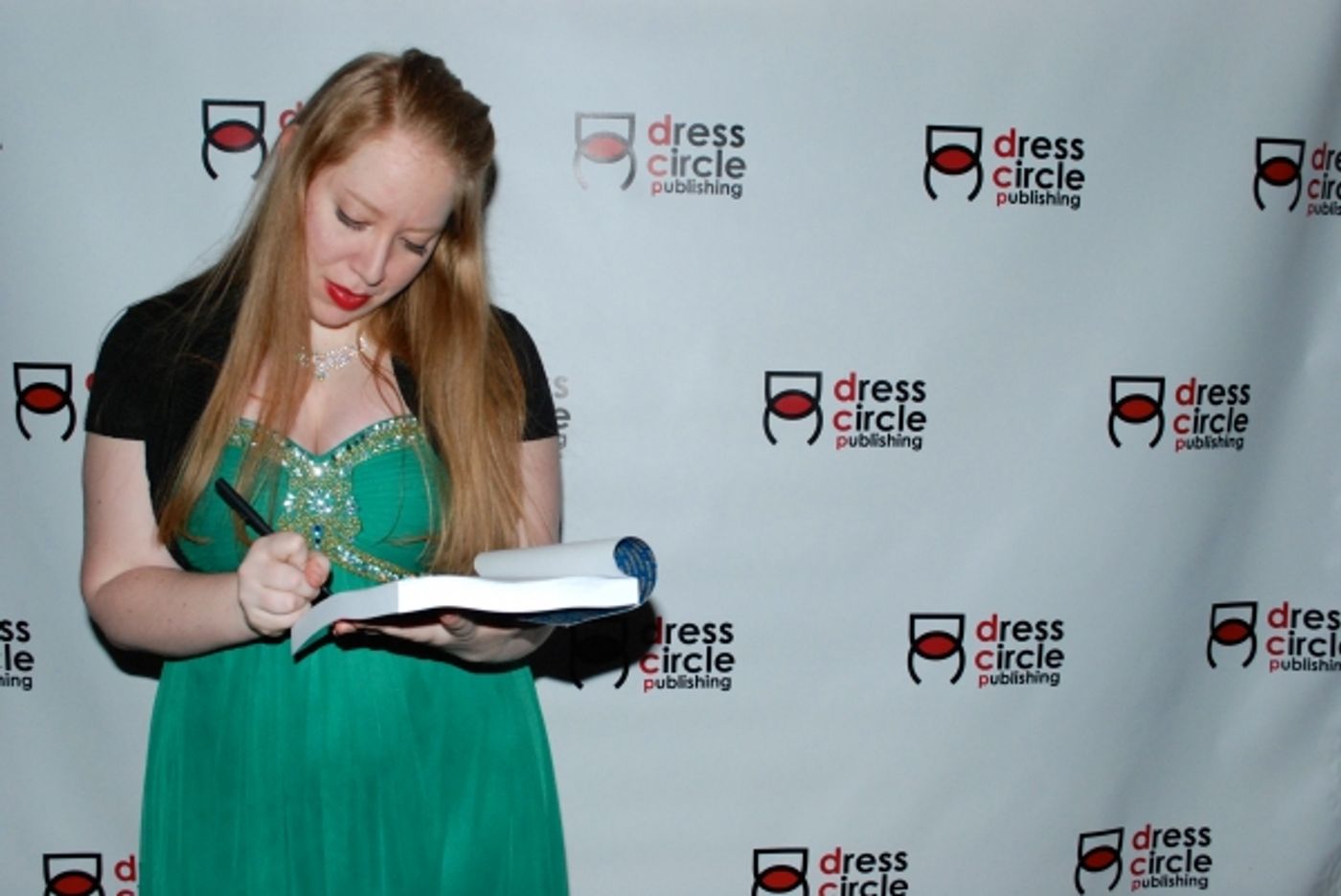 Photo Flash: Jennifer Ashley Tepper and Friends Celebrate Release of UNTOLD STORIES OF BROADWAY, VOLUME 2 at Sardi's  Image