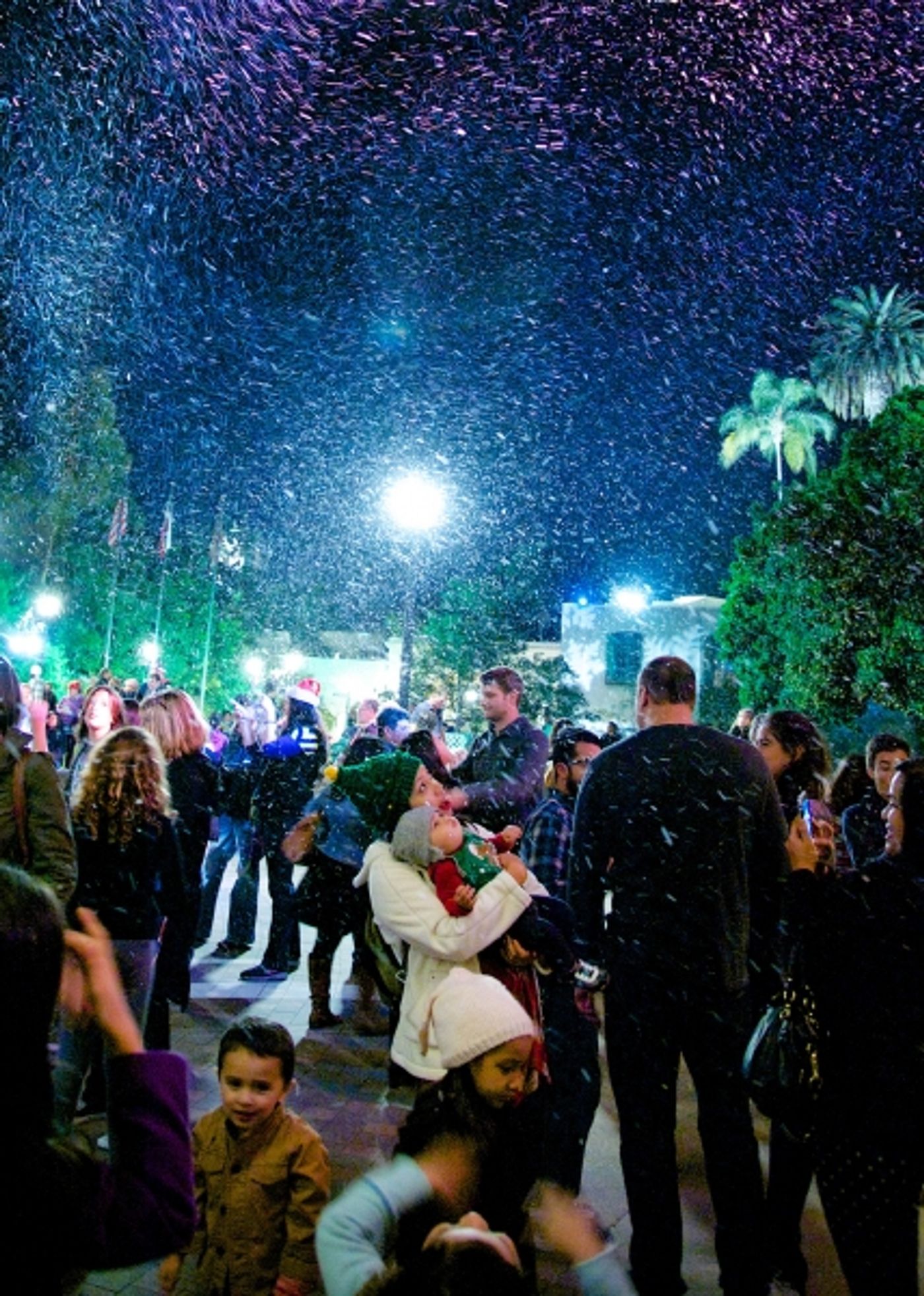 Photo Flash: 'THE GRINCH' Cast and More Attend The Old Globe's 9th Annual Christmas Tree Lighting Ceremony Photo Flash: 'THE GRINCH' Cast and More Attend The Old Globe's 9th Annual Christmas Tree Lighting Ceremony Image