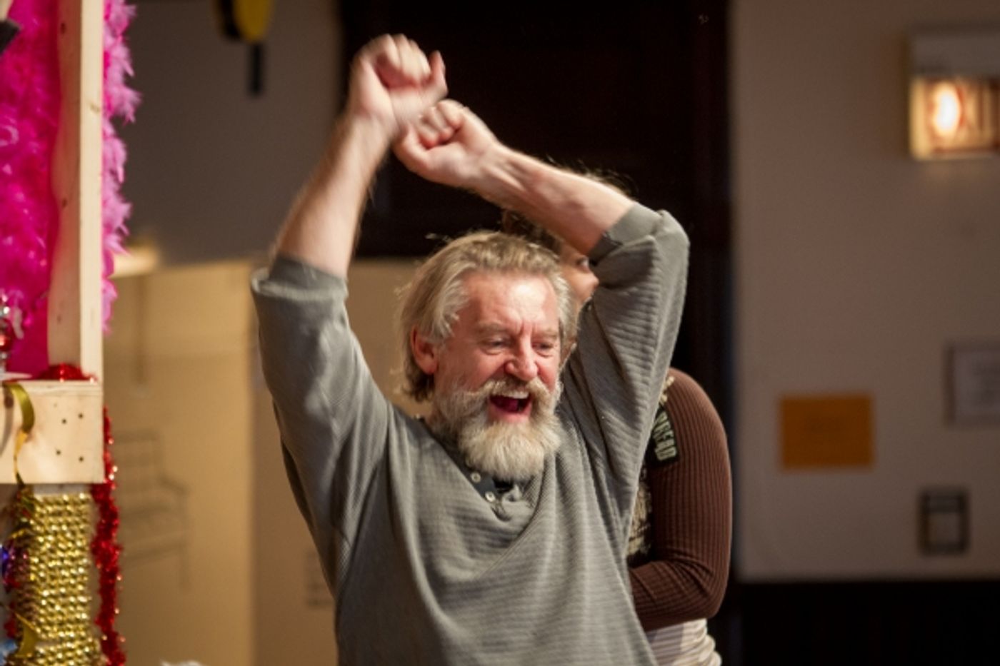 Photo Flash: In Rehearsal with Steppenwolf's AIRLINE HIGHWAY  Image