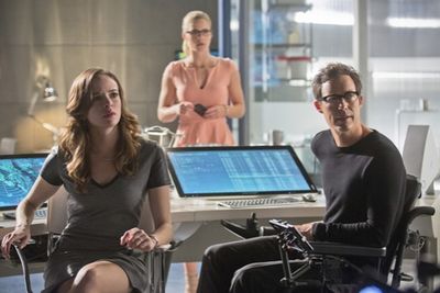Danielle Panabaker, Tom Cavanagh Photo