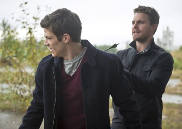 Grant Gustin, Stephen Amell  Photo