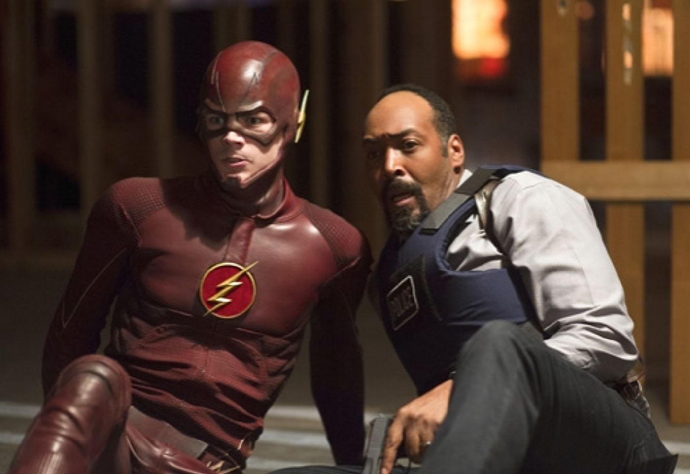 Photo Flash: First Look at THE FLASH & ARROW's Crossover Episode  Image