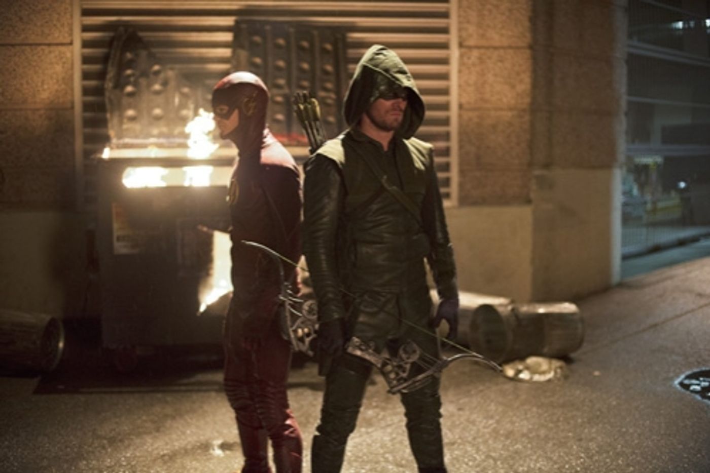 Photo Flash: First Look at THE FLASH & ARROW's Crossover Episode  Image