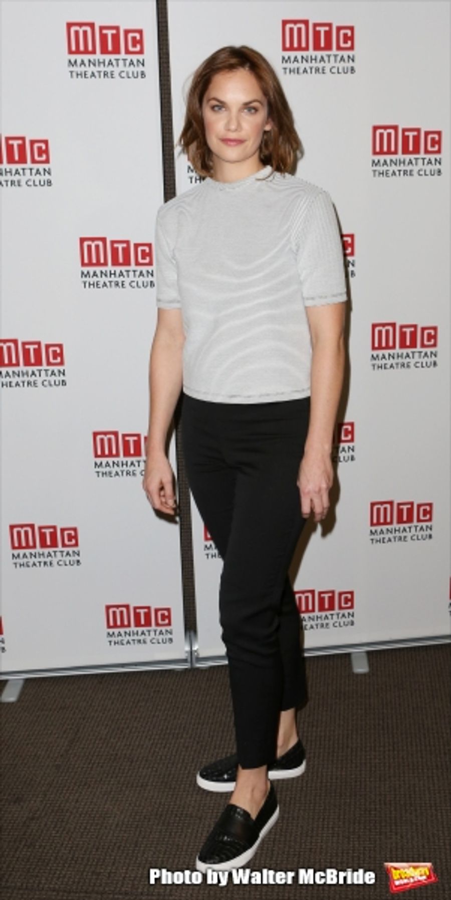 Photo Coverage: CONSTELLATIONS' Jake Gyllenhaal & Ruth Wilson Meet the Press Image