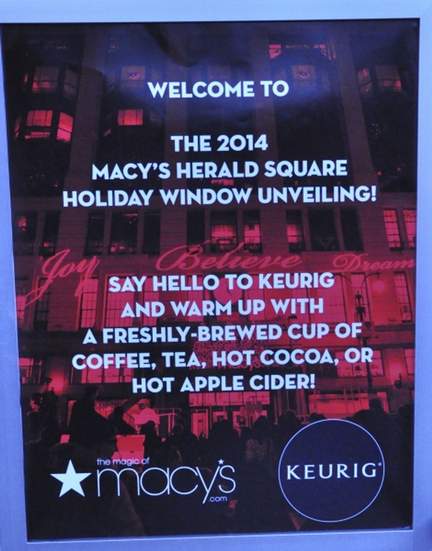 Photo Coverage: James Earl Jones, Annaleigh Ashford, and More Perform at Macy's 2014 Windows Unveiling  Image