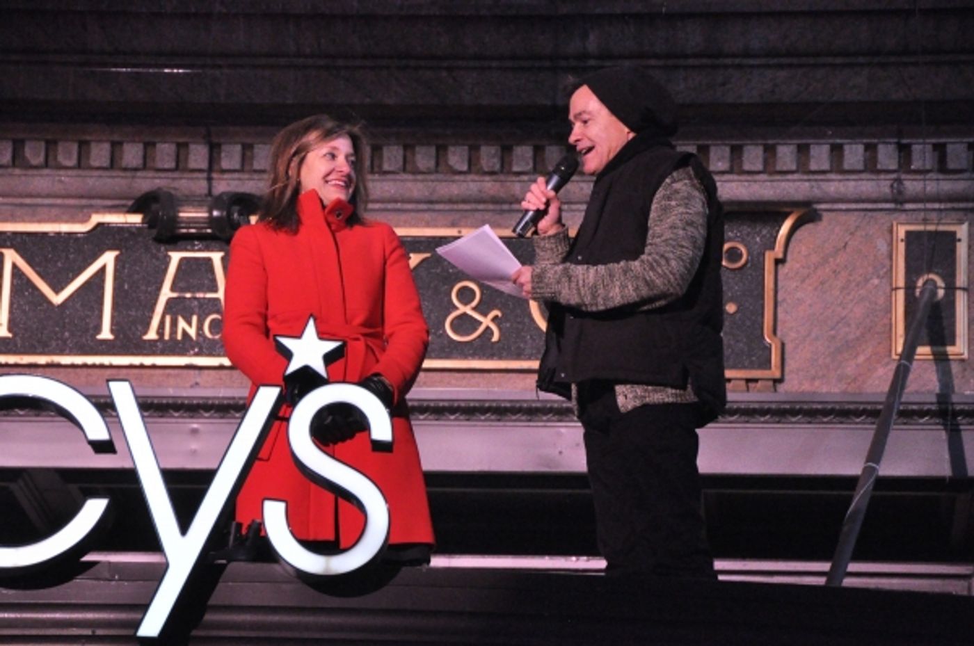 Photo Coverage: James Earl Jones, Annaleigh Ashford, and More Perform at Macy's 2014 Windows Unveiling  Image