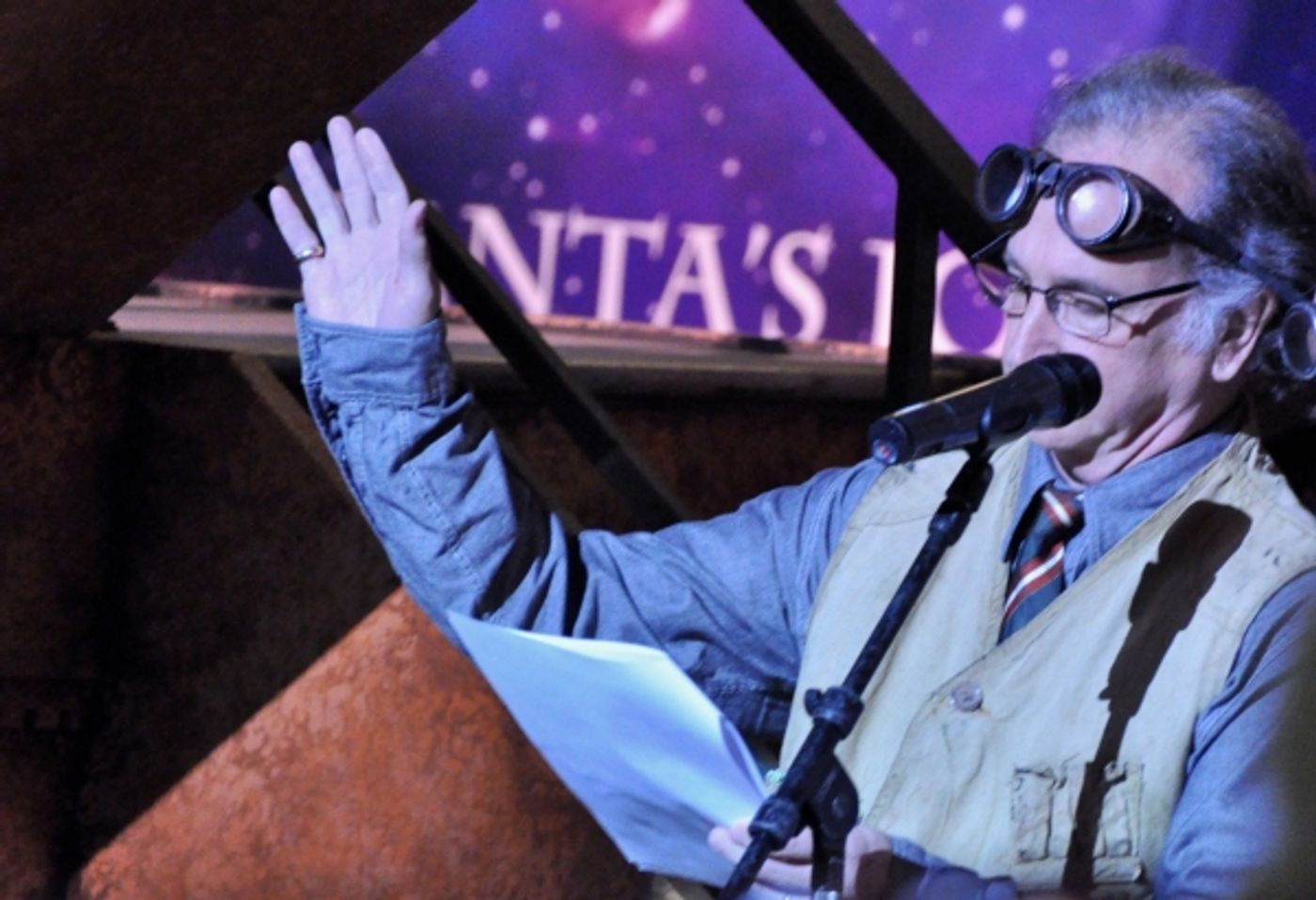 Photo Coverage: James Earl Jones, Annaleigh Ashford, and More Perform at Macy's 2014 Windows Unveiling  Image