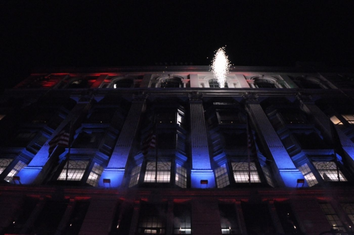 Photo Coverage: James Earl Jones, Annaleigh Ashford, and More Perform at Macy's 2014 Windows Unveiling  Image