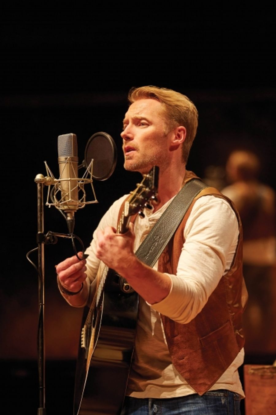 Photo Coverage: Ronan Keating Joins Cast Of ONCE! Image