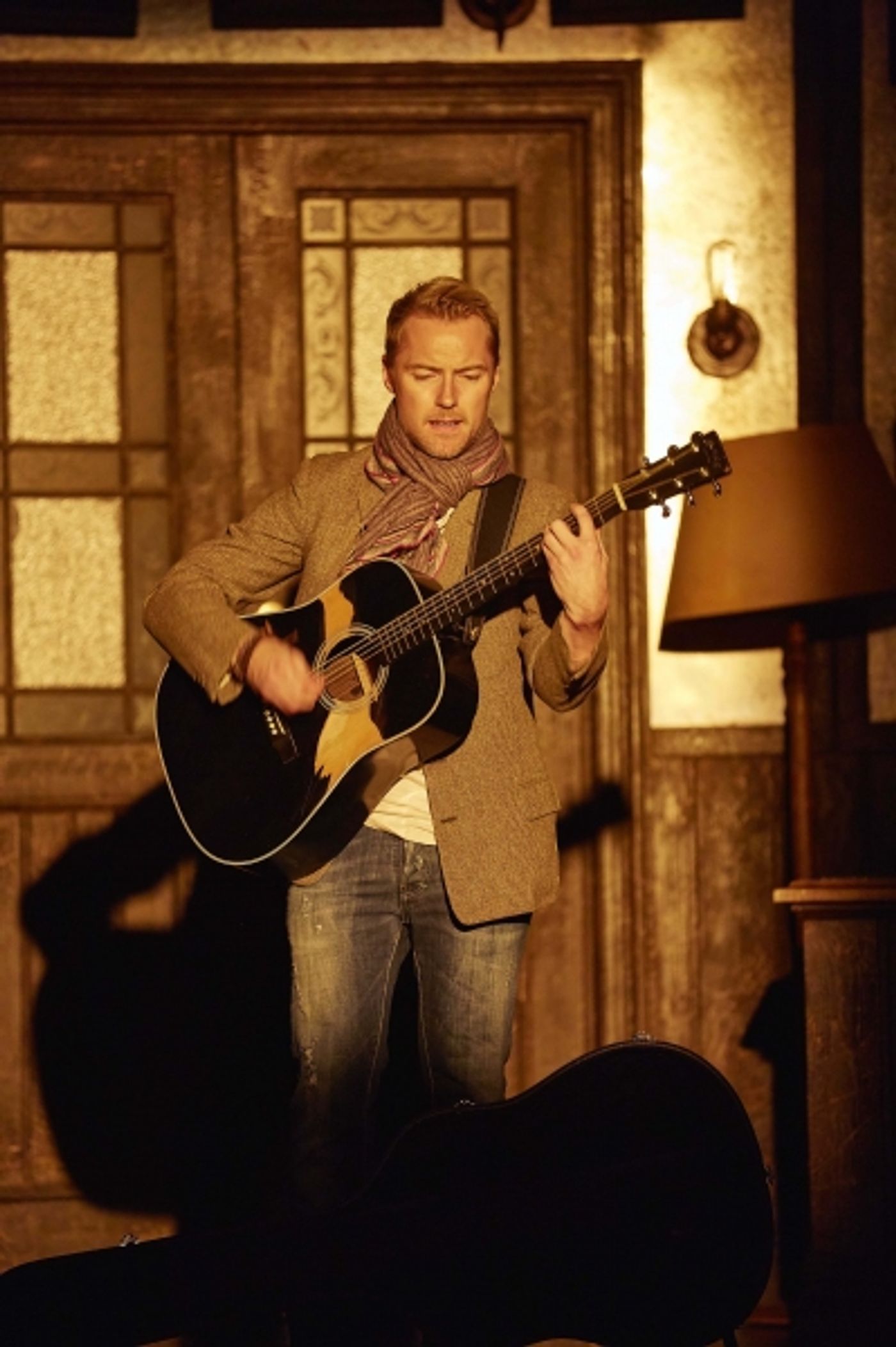 Photo Coverage: Ronan Keating Joins Cast Of ONCE!  Image