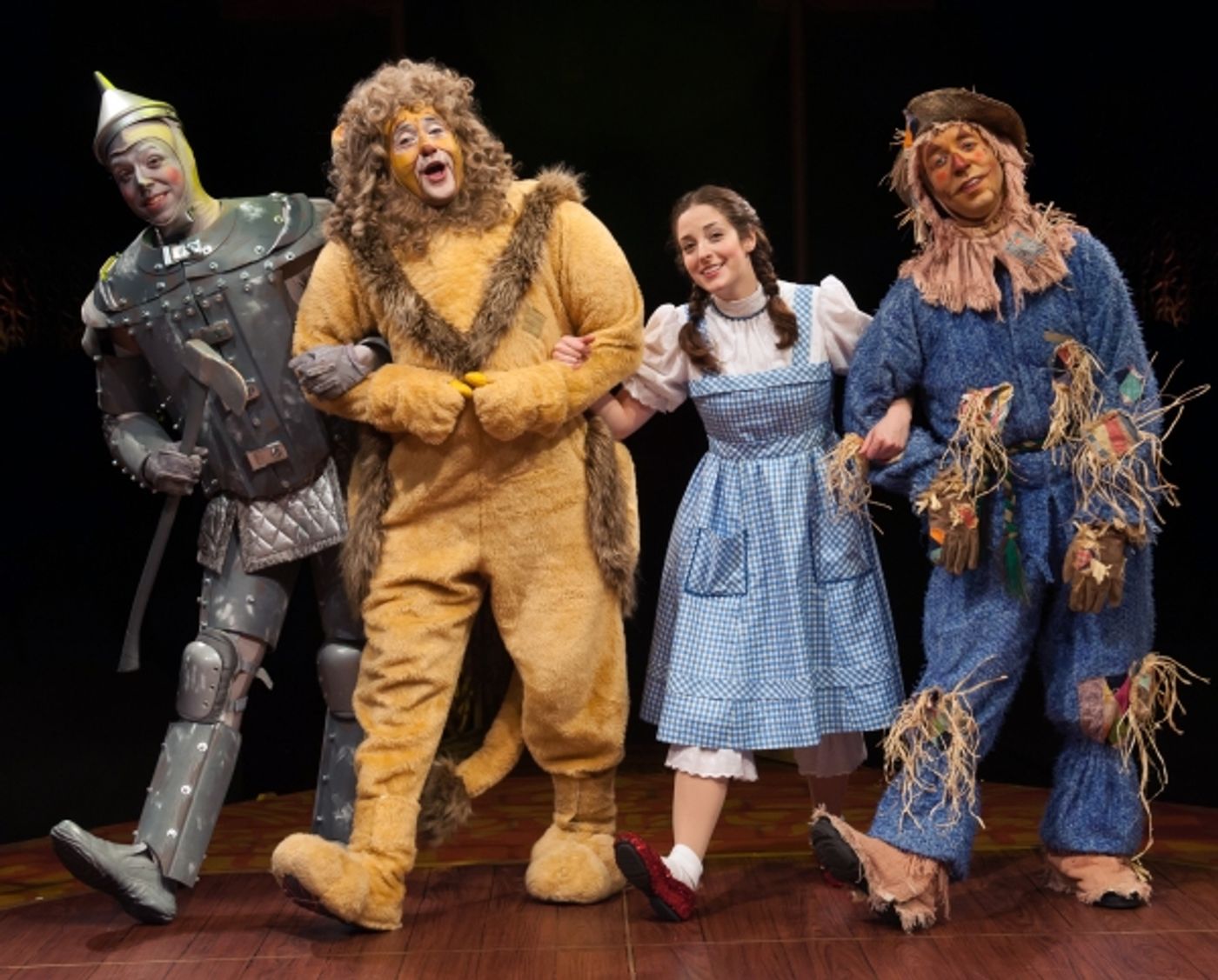Photo Flash: First Look at THE WIZARD OF OZ at Marriott Theatre  Image