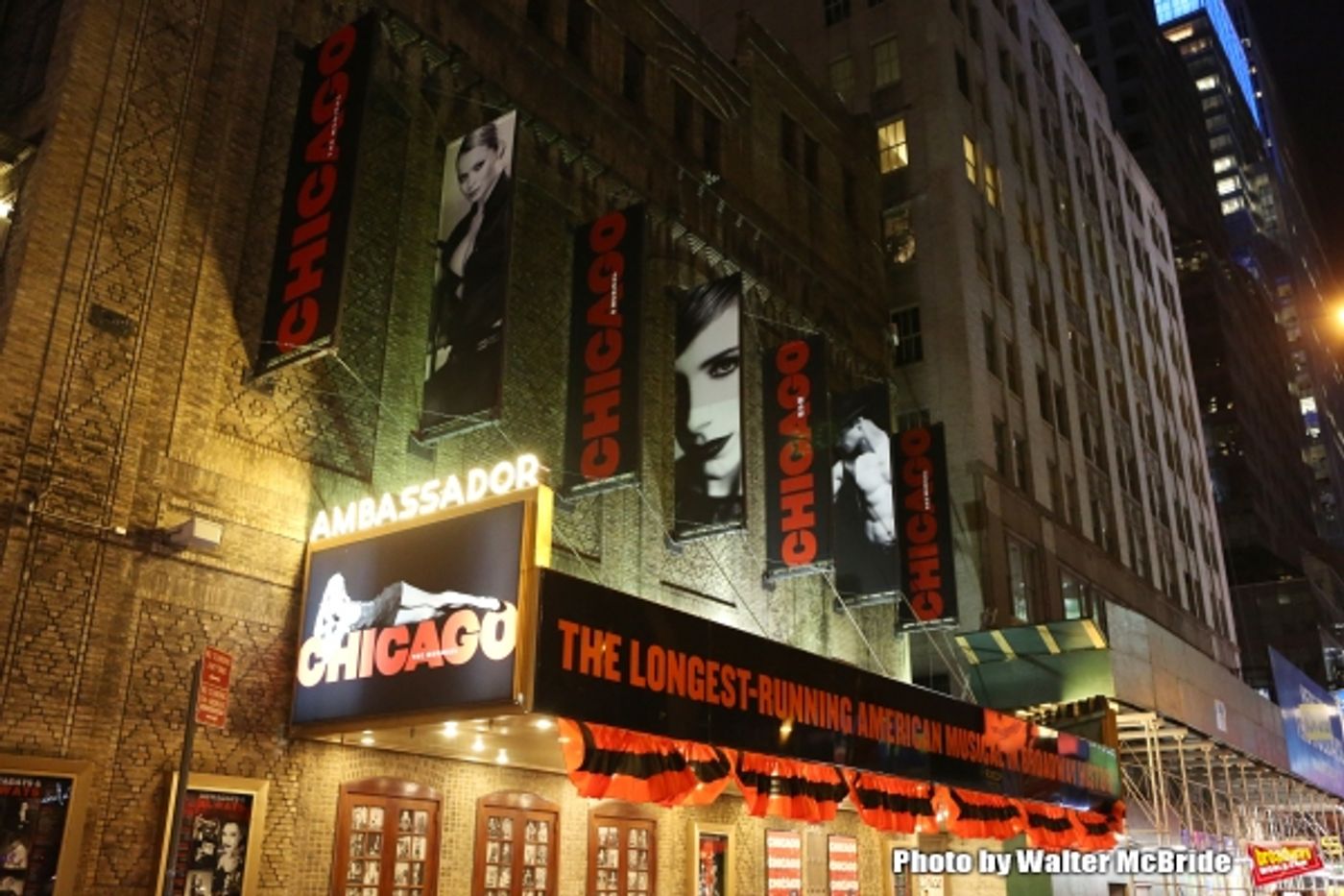 Photos: They're Back! Celebrate CHICAGO's Spot at #2 on the Longest Running Shows List with the Original Cast Image