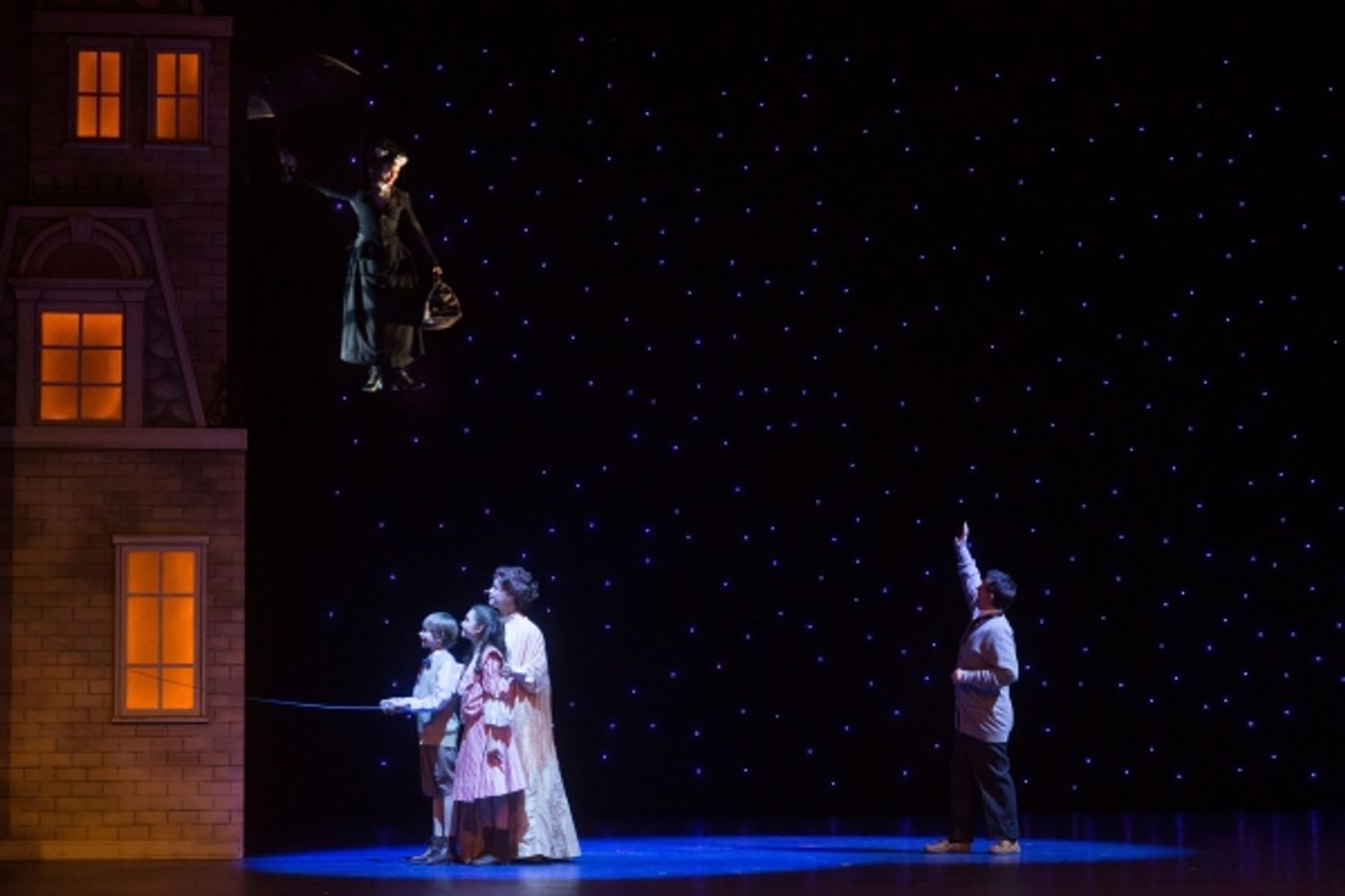 Photo Flash: First Look at MARY POPPINS at the Palace Theatre  Image