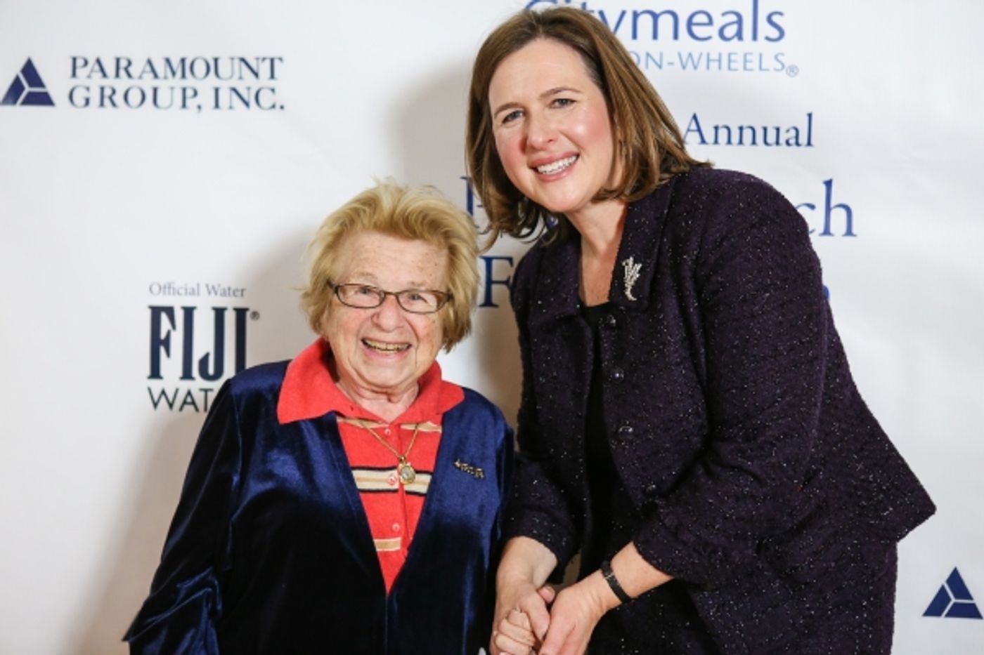 Photo Flash: Hoda Kotb, Kathie Lee Gifford, Blythe Danner, James Earl Jones and More at Citymeals-on-Wheels 2014 'Power Lunch for Women' Photo Flash: Hoda Kotb, Kathie Lee Gifford, Blythe Danner, James Earl Jones and More at Citymeals-on-Wheels 2014 'Power Lunch for Women' Image